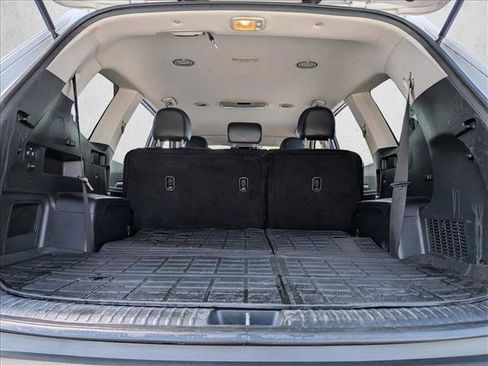 Used 2022 Kia Telluride LX AWD/4WD image 6