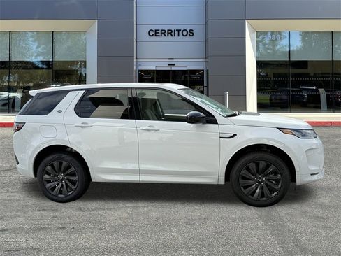 New 2025 Land Rover Discovery Sport S image 5