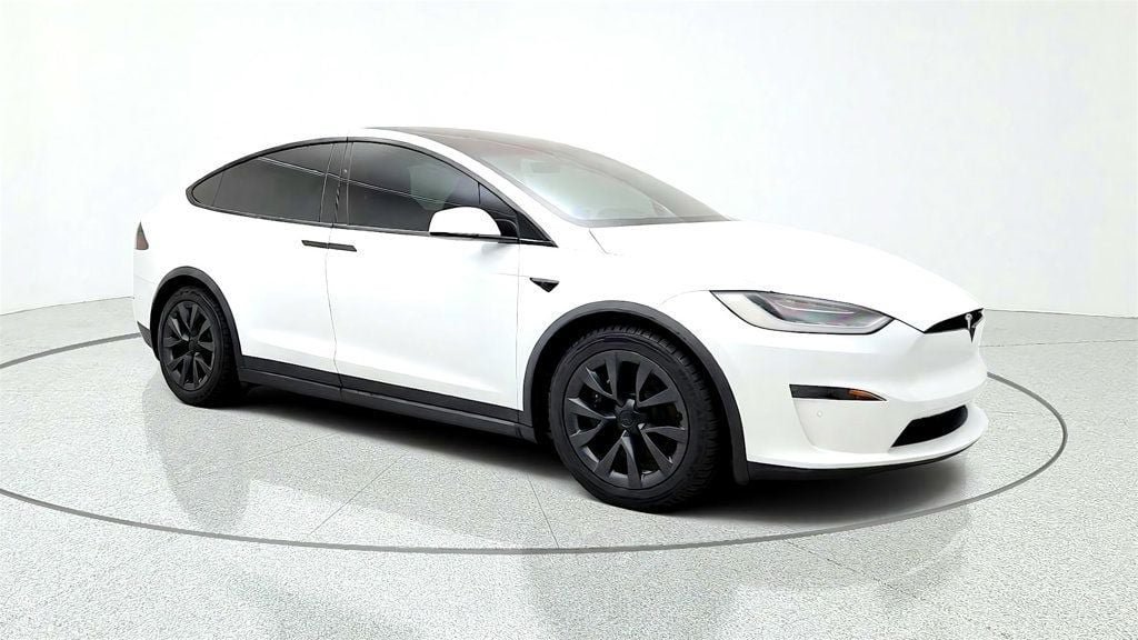 Used 2023 Tesla Model X AWD/4WD image 3