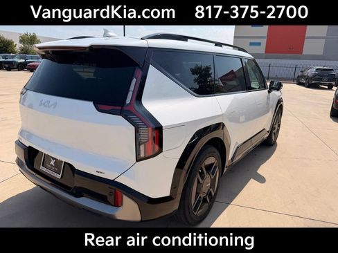 Used 2024 Kia EV9 GT-Line AWD/4WD image 4