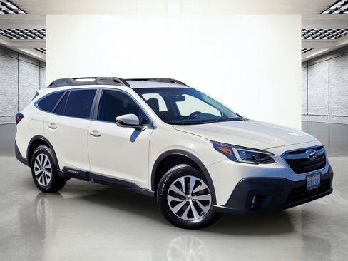 Used 2021 Subaru Outback Premium w/ Popular Package #1 AWD/4WD image 2