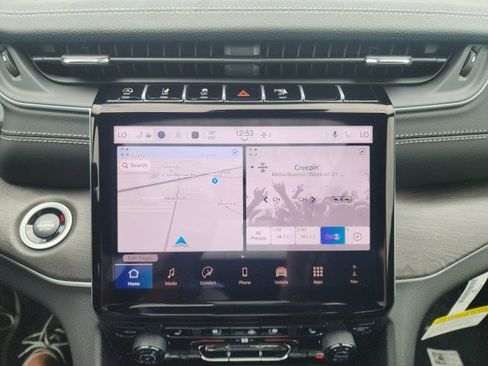 New 2025 Jeep Grand Cherokee Limited w/ Luxury Tech Group II image 4