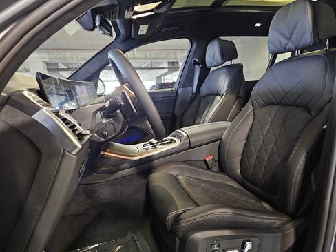 Used 2026 BMW X7 xDrive40i w/ M Sport Package AWD/4WD image 33