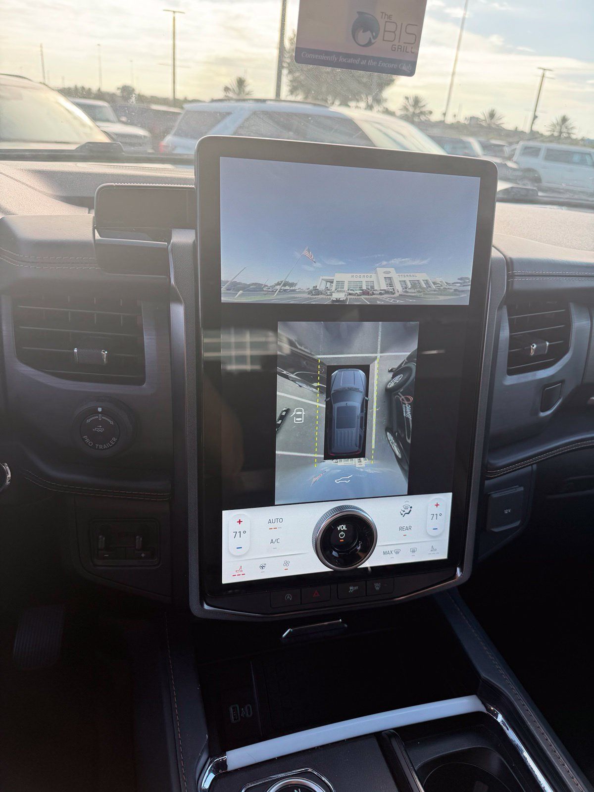 Used 2023 Ford Expedition Max Platinum AWD/4WD image 11