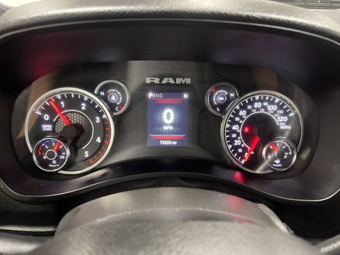 Used 2024 RAM 3500 Big Horn image 31