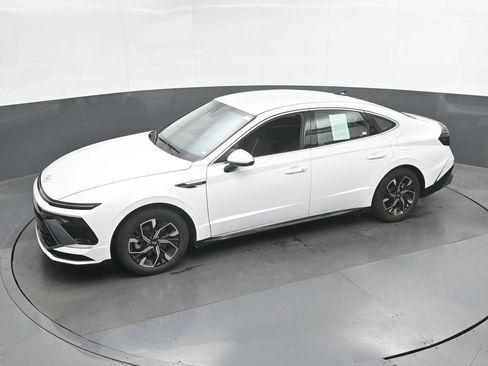 Used 2025 Hyundai Sonata SEL FWD image 32
