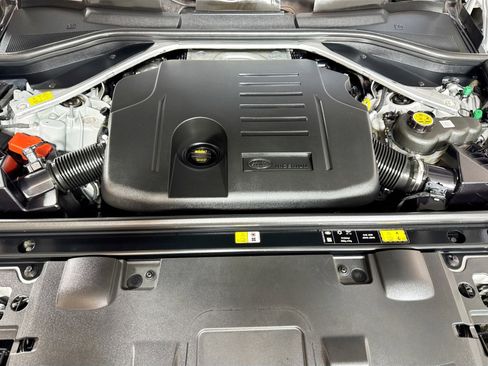 Used 2024 Land Rover Range Rover Sport SE image 29