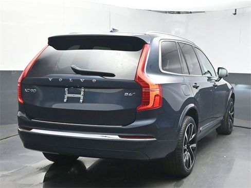 Used 2023 Volvo XC90 B6 Plus w/ Protection Package Premier image 7