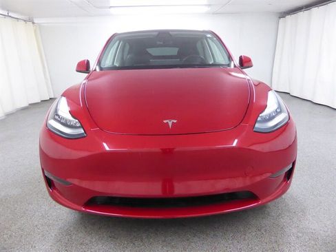 Used 2021 Tesla Model Y 2WD image 2