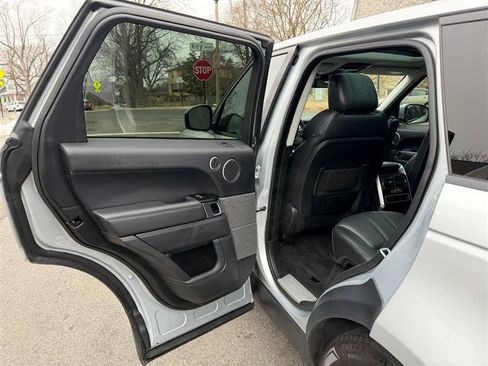 Used 2016 Land Rover Range Rover Sport HSE image 24