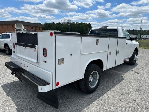 Used 2021 RAM 3500 Tradesman w/ Chrome Appearance Group RWD image 9