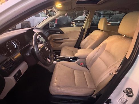 Used 2015 Honda Accord EX-L image 9