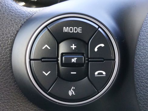 Certified 2022 Kia Soul LX w/ Technology Package image 20