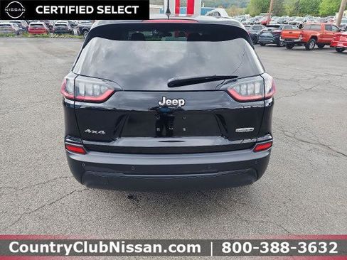 Used 2020 Jeep Cherokee Latitude Plus w/ Cold Weather Group AWD/4WD image 7