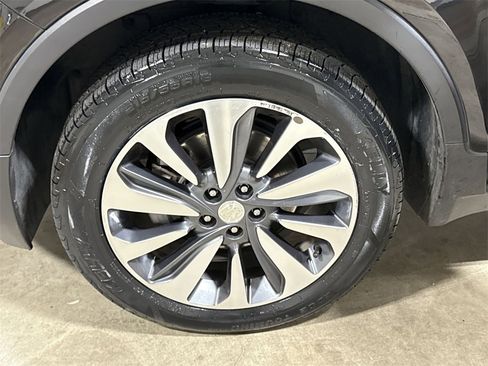 Used 2022 Buick Encore Preferred w/ Safety Package image 25