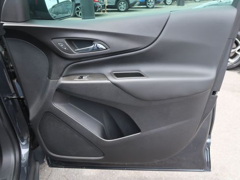 Used 2023 Chevrolet Equinox LT FWD image 43