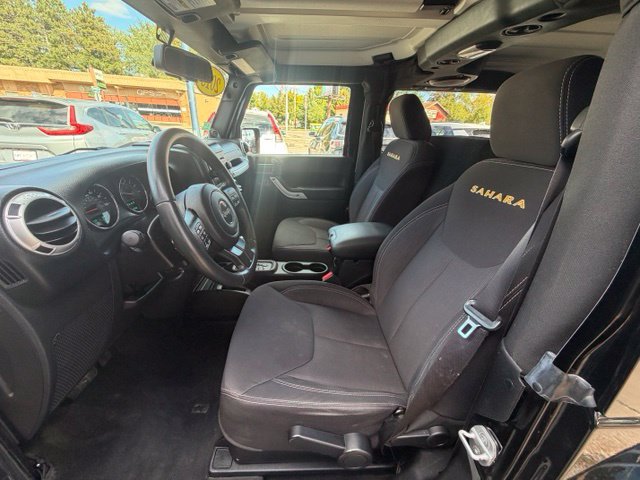 Used 2013 Jeep Wrangler Sahara w/ Connectivity Group AWD/4WD image 9
