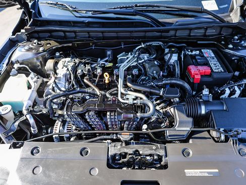 Used 2022 Nissan Altima 2.5 SR image 16