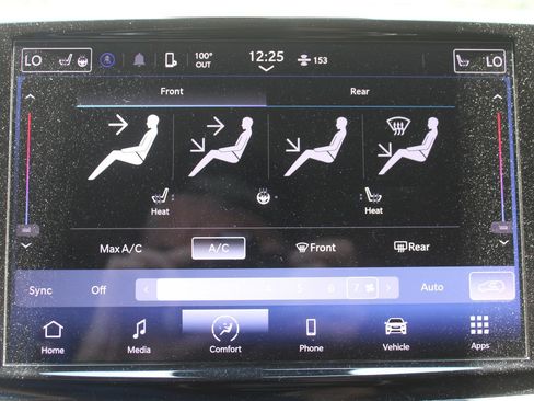 Used 2023 Chrysler Pacifica Touring-L FWD image 47