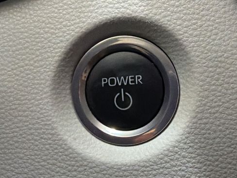 Used 2024 Toyota Corolla SE AWD/4WD image 17