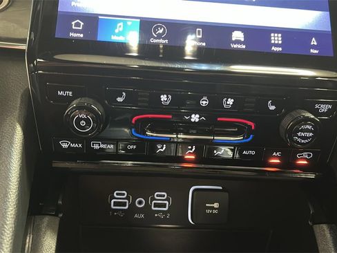 Used 2024 Jeep Grand Cherokee Overland image 26