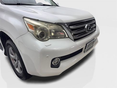 Used 2013 Lexus GX 460 Premium image 17