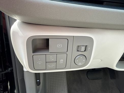 New 2025 Hyundai Ioniq 6 SEL image 15