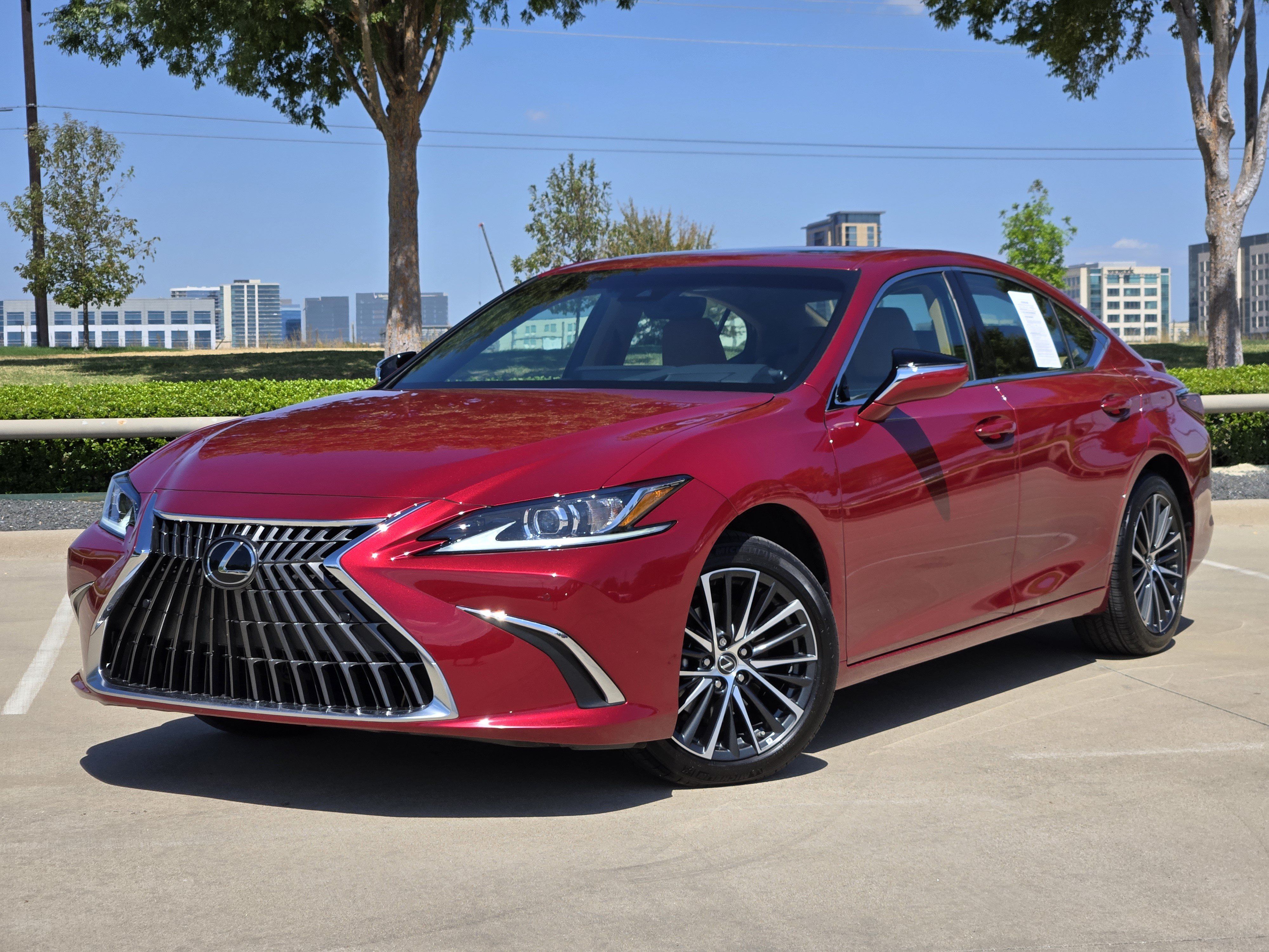 Used 2025 Lexus ES 300h w/ Premium Package FWD image 1