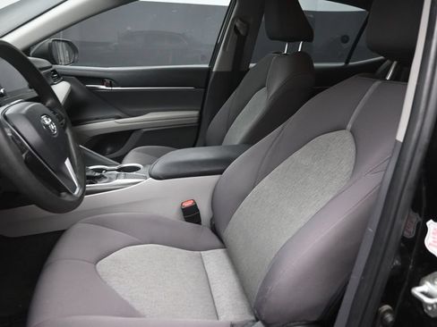 Used 2023 Toyota Camry LE FWD image 17