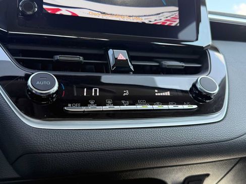 Used 2024 Toyota Corolla LE FWD image 24