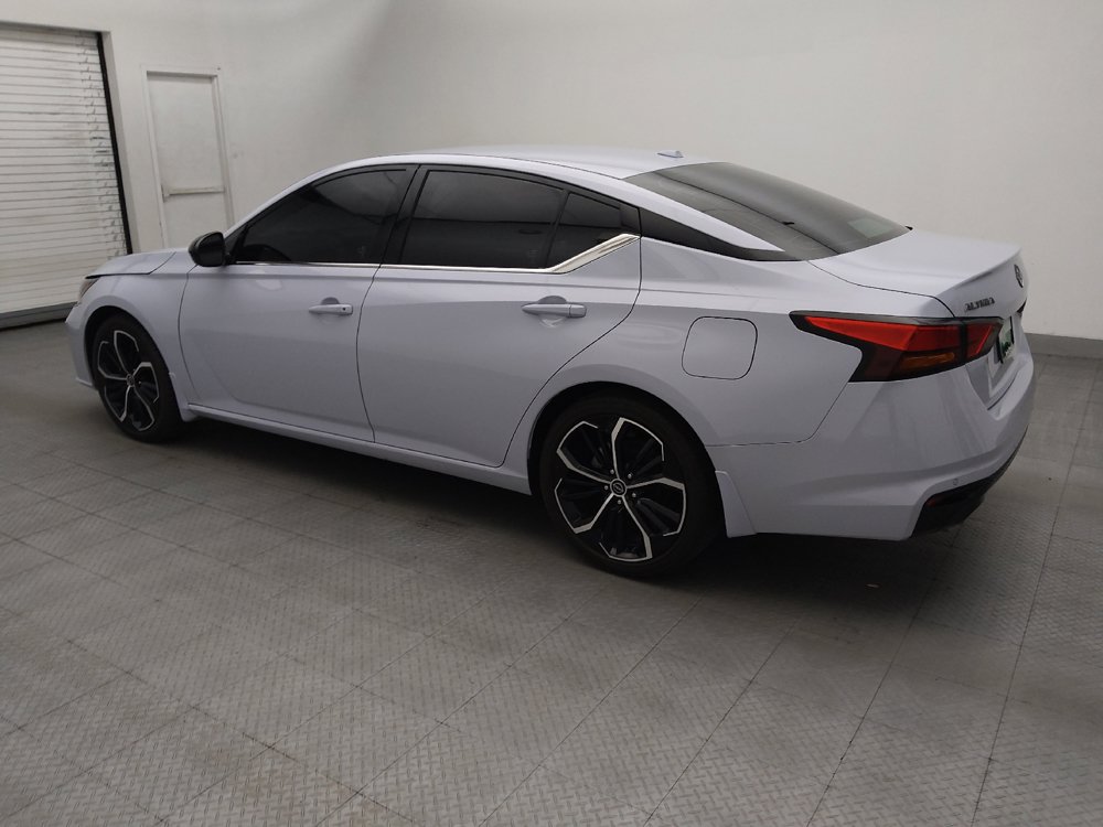 Used 2025 Nissan Altima 2.5 SR FWD image 3