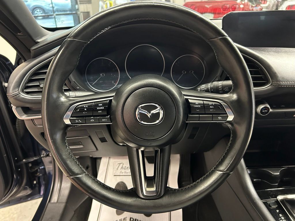 Used 2024 MAZDA MAZDA3 s FWD image 10