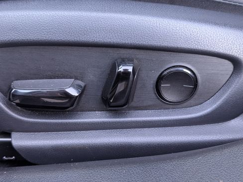 Used 2023 Lexus ES 350 w/ Premium Package image 21