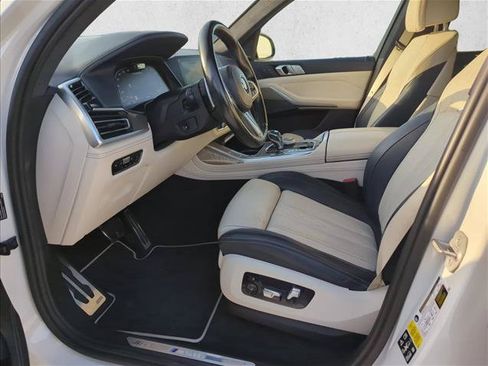 Used 2022 BMW X7 M50i AWD/4WD image 13
