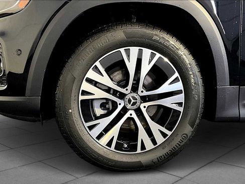 New 2026 Mercedes-Benz GLB 250 4MATIC image 17