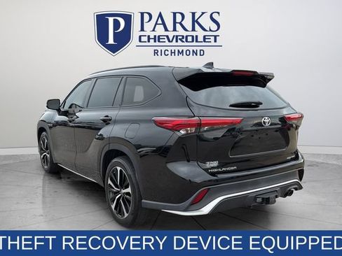 Used 2022 Toyota Highlander XSE AWD/4WD image 6