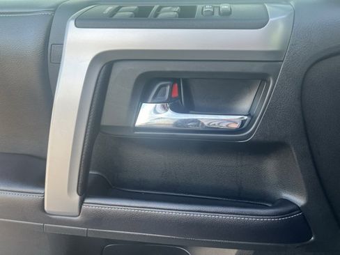 Used 2020 Toyota 4Runner SR5 image 24