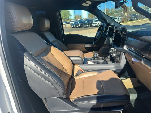 Used 2021 Ford F150 Lariat w/ Equipment Group 502A High image 9