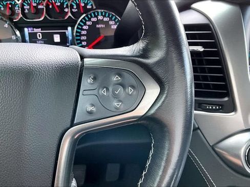 Used 2020 Chevrolet Suburban Premier AWD/4WD image 21