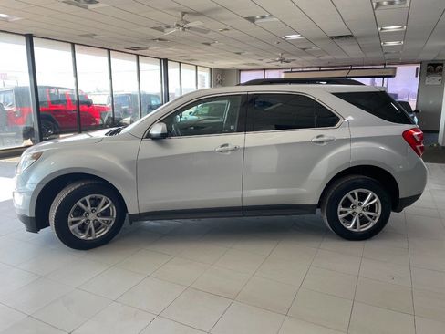 Used 2016 Chevrolet Equinox LT w/ Convenience Package image 4