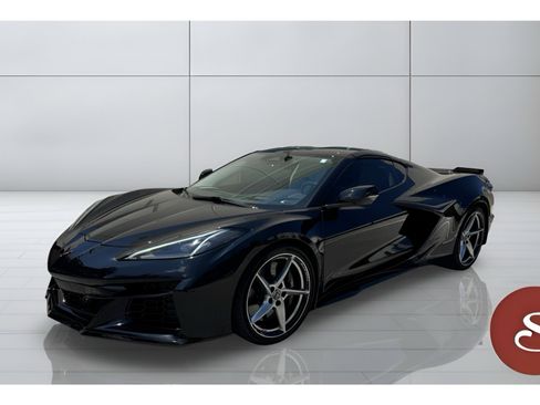 Used 2024 Chevrolet Corvette E-Ray w/ Stealth Interior Trim Package AWD/4WD image 1