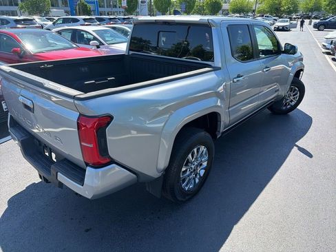 Certified 2024 Toyota Tacoma Limited w/ Limited Package (LT) AWD/4WD image 6