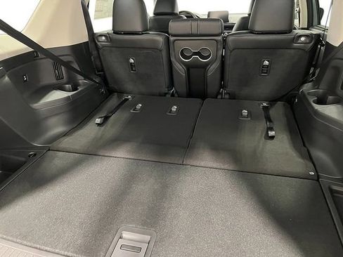 New 2025 Honda Pilot Touring image 36