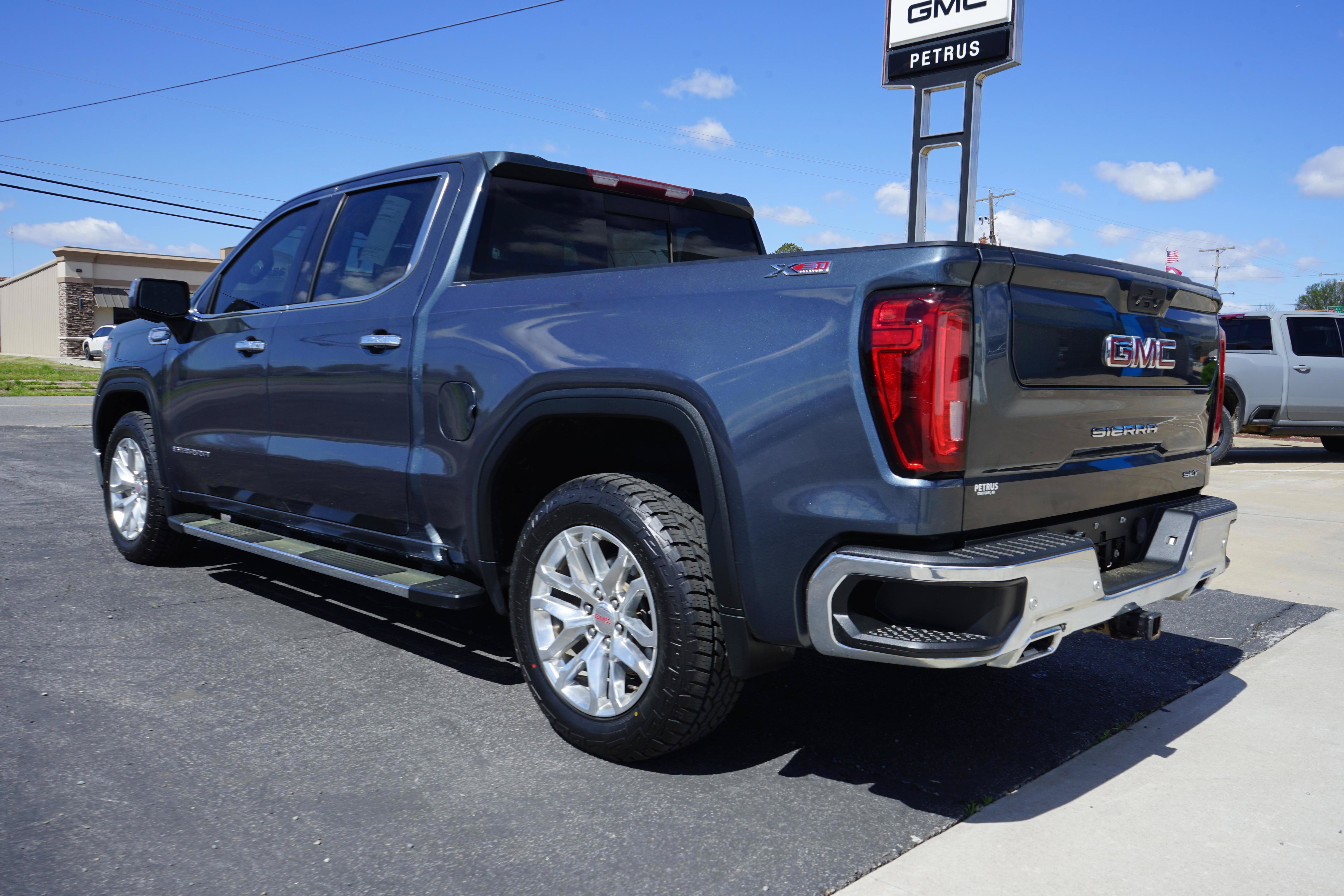 Used 2021 GMC Sierra 1500 SLT AWD/4WD image 3