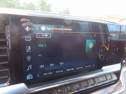 Used 2025 Chevrolet Silverado 1500 LT image 20