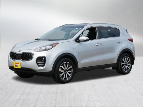 Used 2017 Kia Sportage EX w/ EX Technology Package AWD/4WD image 3