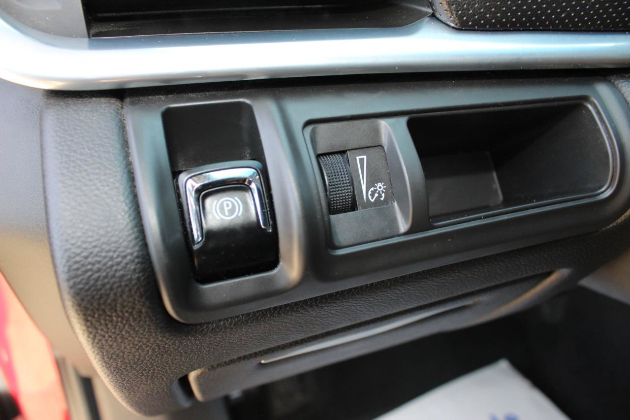Used 2015 Cadillac XTS Luxury w/ Driver Awareness Package AWD/4WD image 27