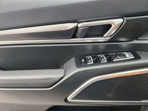 New 2025 Kia Telluride S image 16