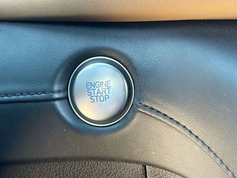 Used 2023 Hyundai Santa Fe Calligraphy image 34