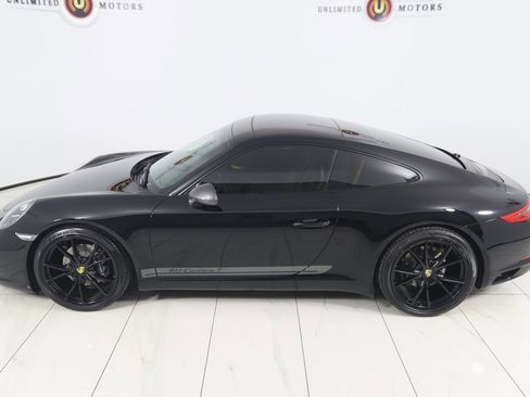 Used 2019 Porsche 911 Carrera T w/ Carrera T Interior Package image 33